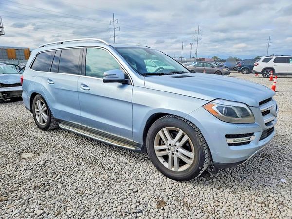2015 MERCEDES-BENZ GL GL450 — Passenger 3/4