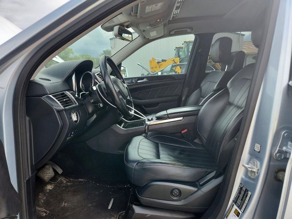 2015 MERCEDES-BENZ GL GL450 — DENT