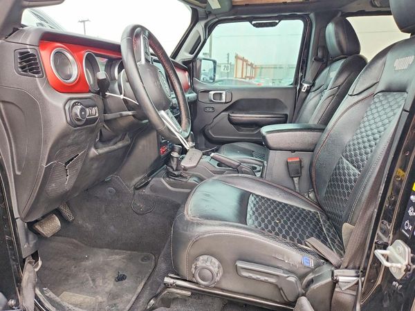 2021 JEEP WRANGLER UNLIMITED Unlimited Rubicon — DENT