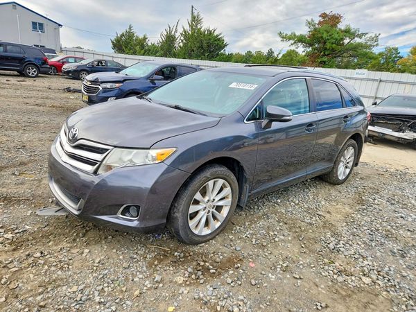 2013 TOYOTA VENZA — Front 3/4