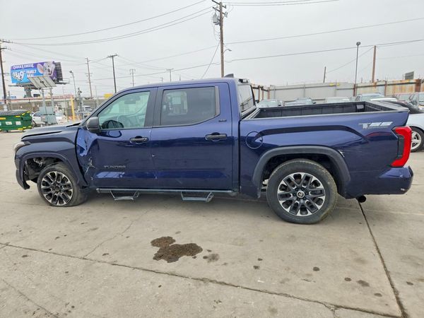 2022 TOYOTA TUNDRA SR5 — DSRA