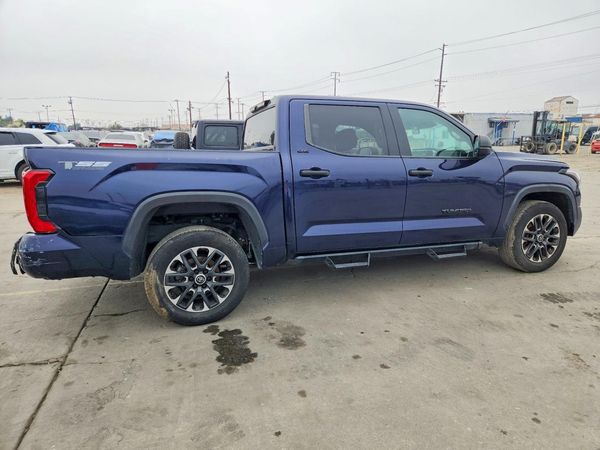 2022 TOYOTA TUNDRA SR5 — PSRA