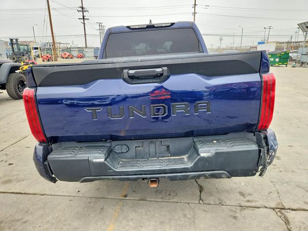 2022 TOYOTA TUNDRA SR5 — DIRR