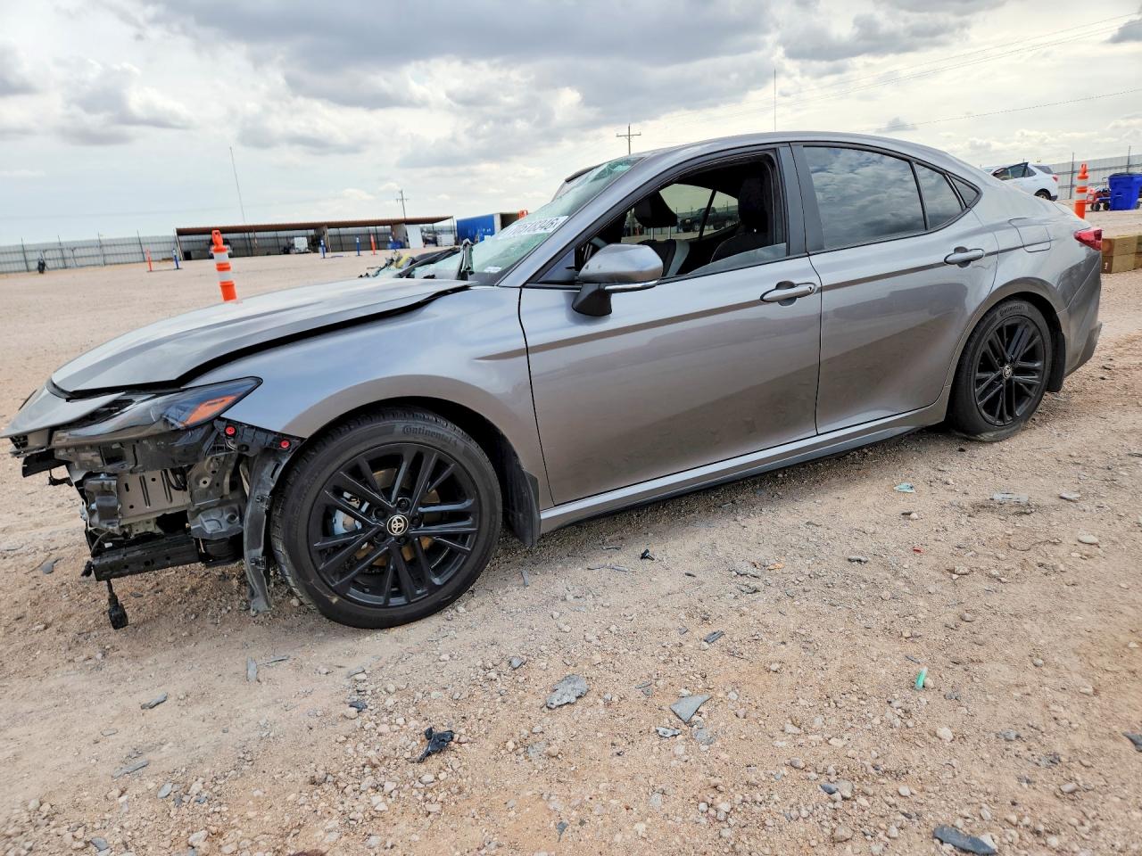 2026 TOYOTA CAMRY — Front 3/4