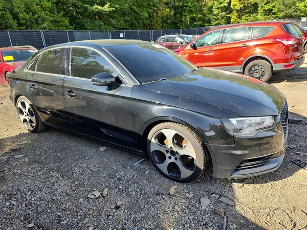 2015 AUDI A3 Premium Plus — Passenger 3/4