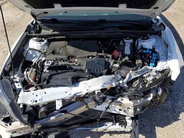 2024 TOYOTA CAMRY SE — Engine bay