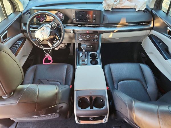 2023 KIA CARNIVAL LX, LX Seat Package — CKPT