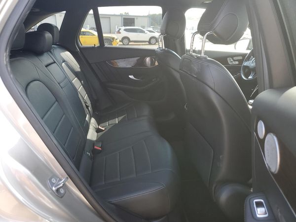 2019 MERCEDES-BENZ GLC GLC 300-4M