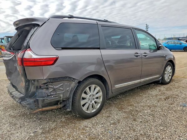 2017 TOYOTA SIENNA — PSRA