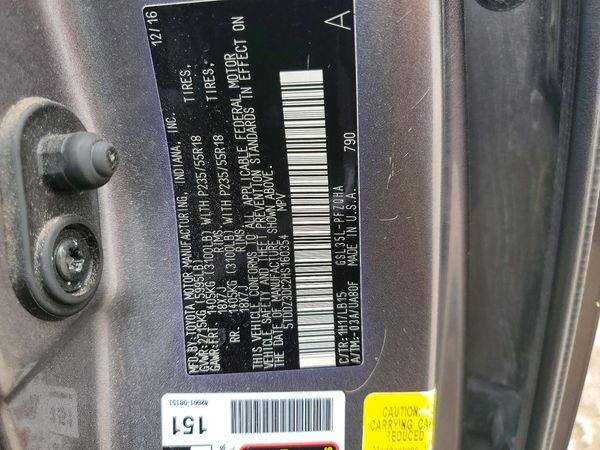 2017 TOYOTA SIENNA — VINS