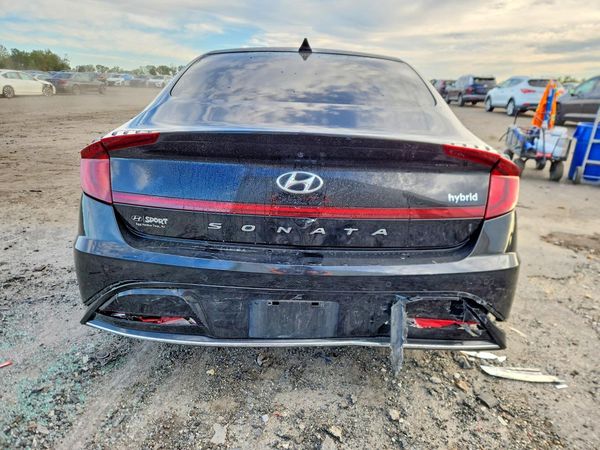 2022 HYUNDAI SONATA Limited — DIRR