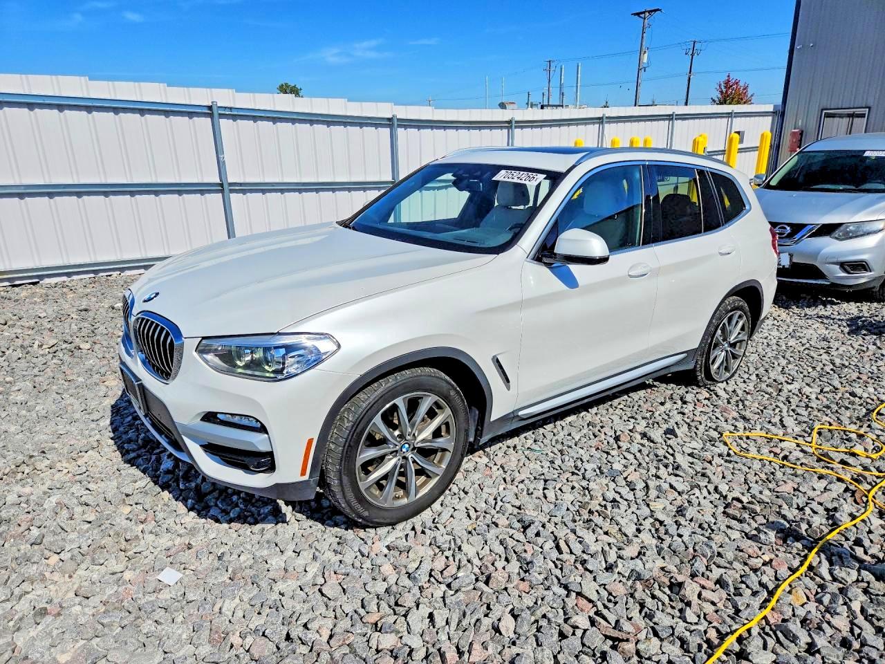 2019 BMW X3 xDrive30i — Front 3/4