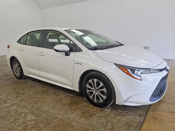 2021 TOYOTA COROLLA LE — Passenger 3/4