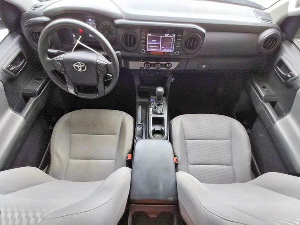 2022 TOYOTA TACOMA SR5 — CKPT