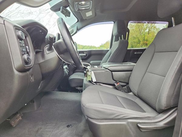 2021 CHEVROLET SILVERADO Custom — DENT