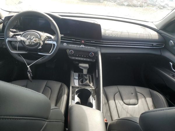 2025 HYUNDAI ELANTRA Limited — CKPT