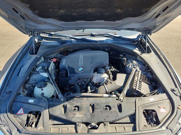 2014 BMW 528 — Engine bay