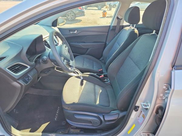 2022 HYUNDAI ACCENT SE, SEL — DENT