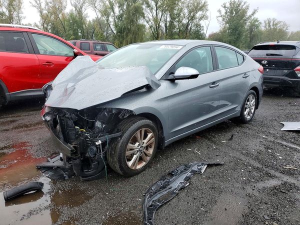 2018 HYUNDAI ELANTRA — Front 3/4