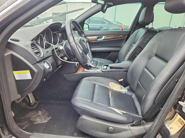 2013 MERCEDES-BENZ C C250 — DENT