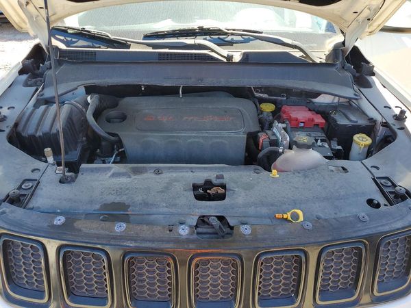 2019 JEEP COMPASS — Engine bay