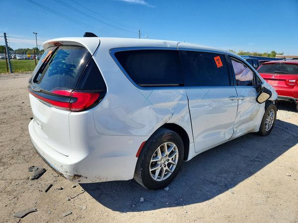 2024 CHRYSLER PACIFICA Touring L — PSRA