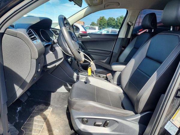 2021 VOLKSWAGEN TIGUAN — DENT