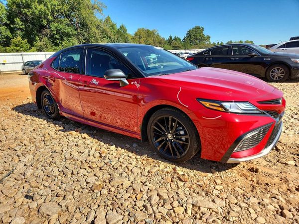 2024 TOYOTA CAMRY XSE — Passenger 3/4