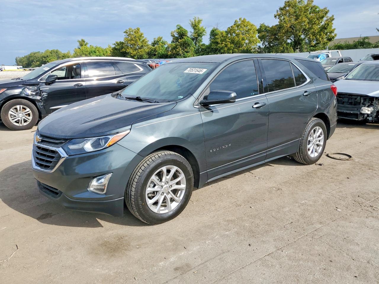 2020 CHEVROLET EQUINOX LT (2FL) — Front 3/4