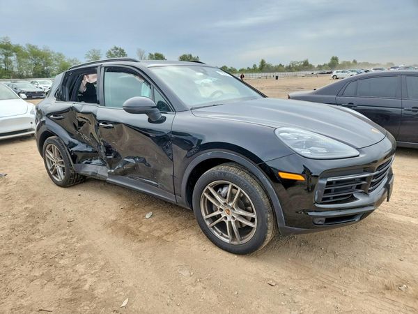 2019 PORSCHE CAYENNE — Passenger 3/4