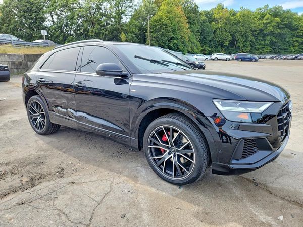 2019 AUDI Q8 — Passenger 3/4