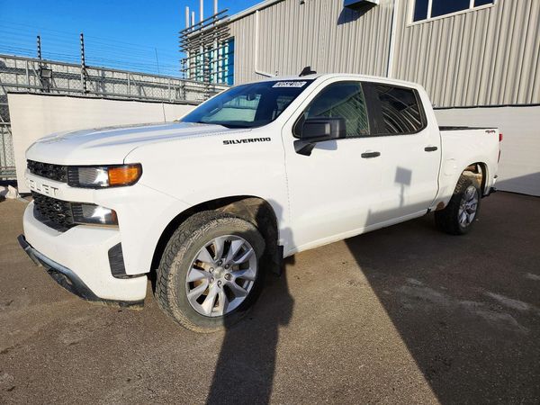 2021 CHEVROLET SILVERADO Custom — Front 3/4
