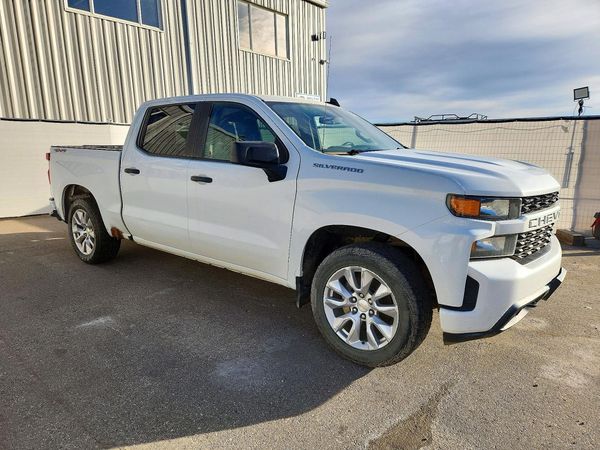 2021 CHEVROLET SILVERADO Custom — Passenger 3/4