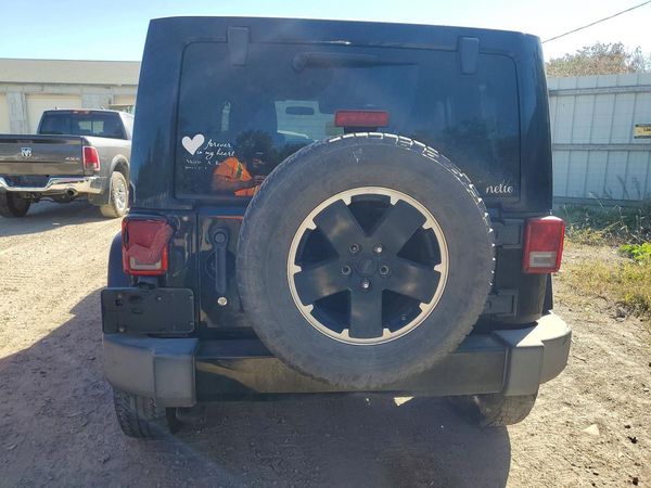 2012 JEEP WRANGLER Sahara — DIRR