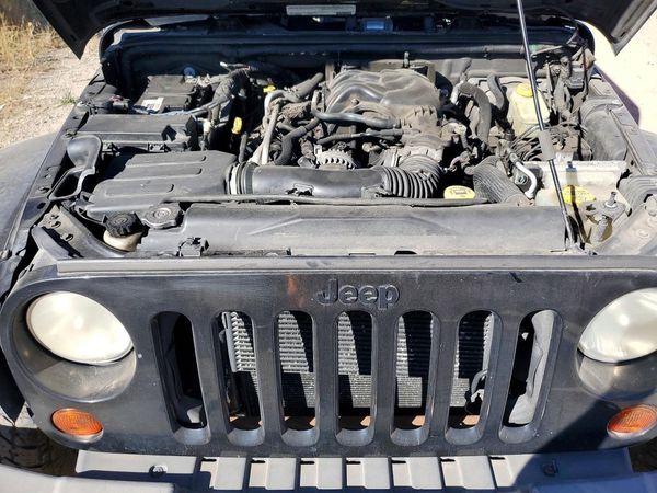 2012 JEEP WRANGLER Sahara — Engine bay