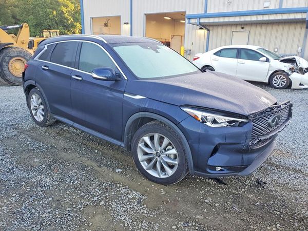 2021 INFINITI QX50 Luxe — Passenger 3/4