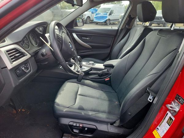 2015 BMW 320 SA — DENT