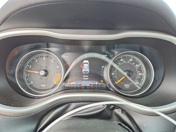 2015 JEEP CHEROKEE Trailhawk — ODOM