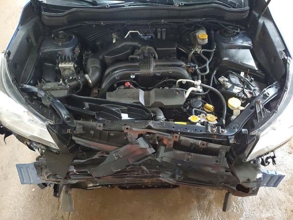 2018 SUBARU FORESTER Premium+CWP — Engine bay