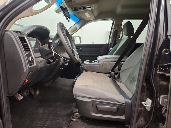 2017 RAM 1500 ST — DENT