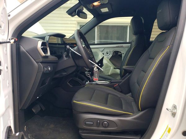 2025 CHEVROLET TRAILBLAZE ACTIV — DENT