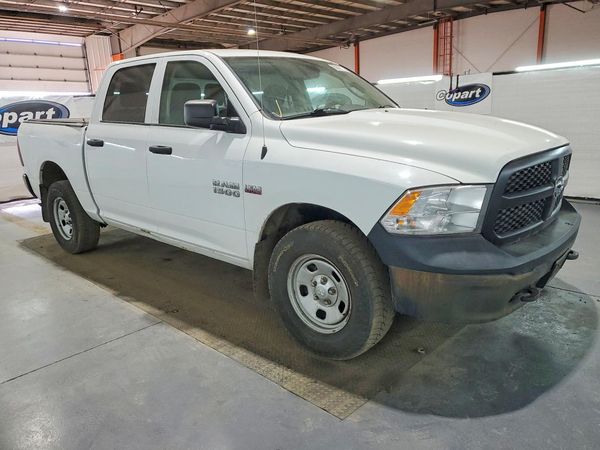 2016 RAM 1500 ST — Passenger 3/4