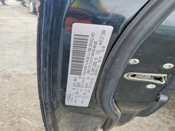 2018 RAM 1500 ST — VINS