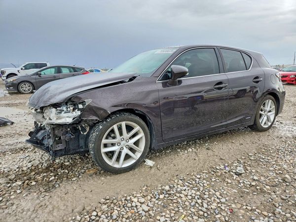 2014 LEXUS CT — DSFA — Front 3/4