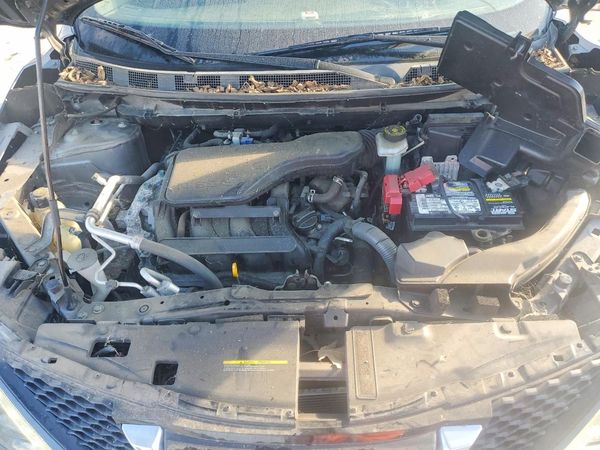 2019 NISSAN ROGUE SPORT — Engine bay