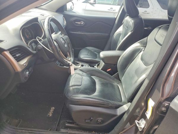 2015 JEEP CHEROKEE Limited — DENT