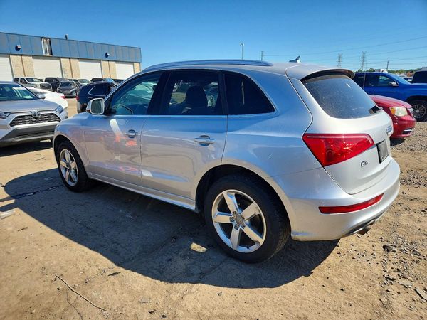 2012 AUDI Q5 Premium Plus — DSRA