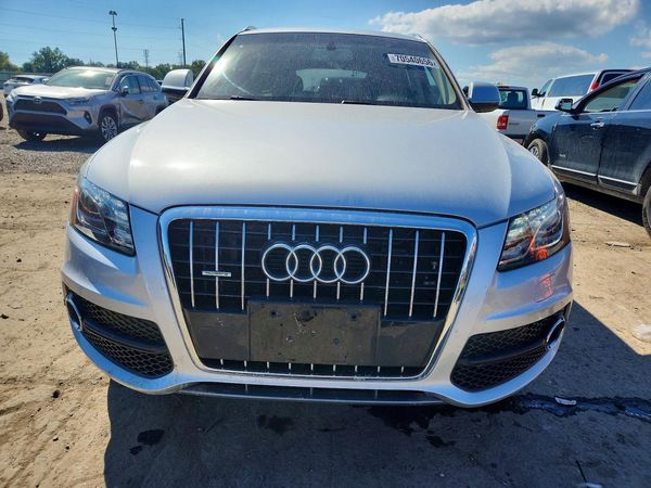 2012 AUDI Q5 Premium Plus — DIRF