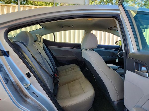 2017 HYUNDAI ELANTRA SE Base — PSRS