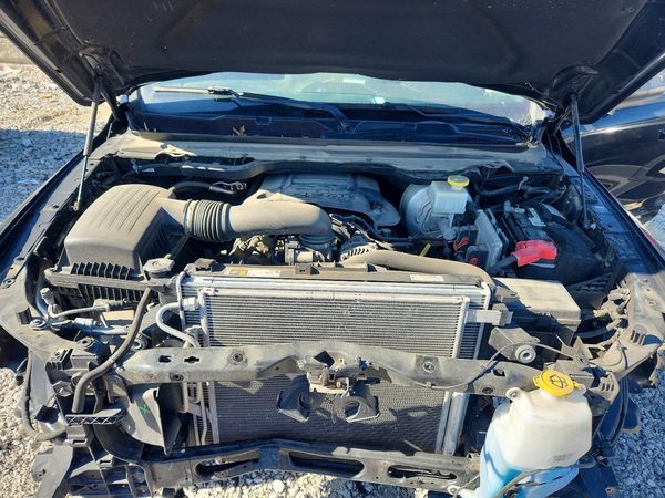 2022 RAM 1500 Big Horn, Lone Star — Engine bay